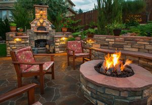 How to Decide if an Outdoor Fire Pit or Fireplace is Right for You