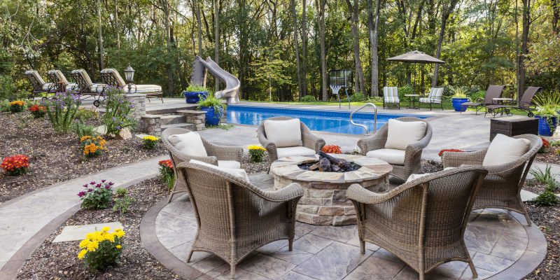3 Great Reasons to Invest in an Outdoor Fire Pit